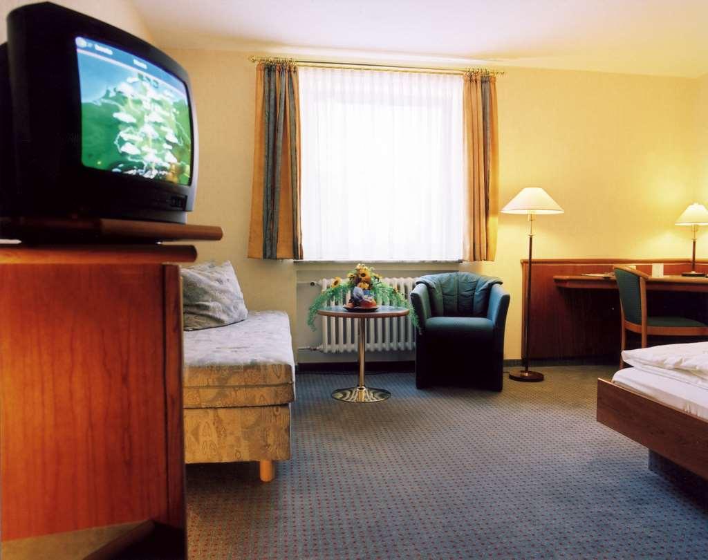 Hotel Wartburg Штутгарт Номер фото