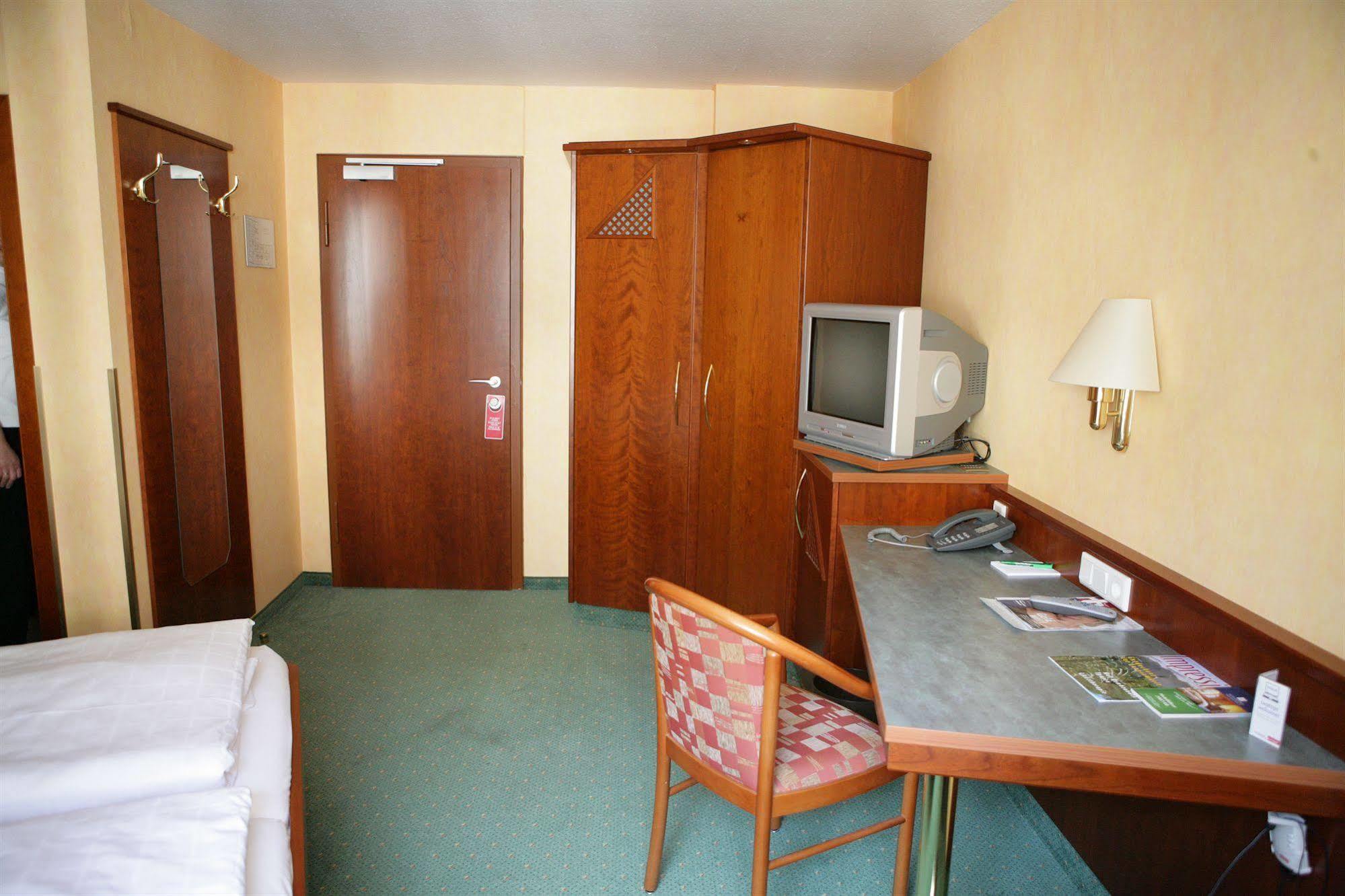 Hotel Wartburg Штутгарт Екстер'єр фото