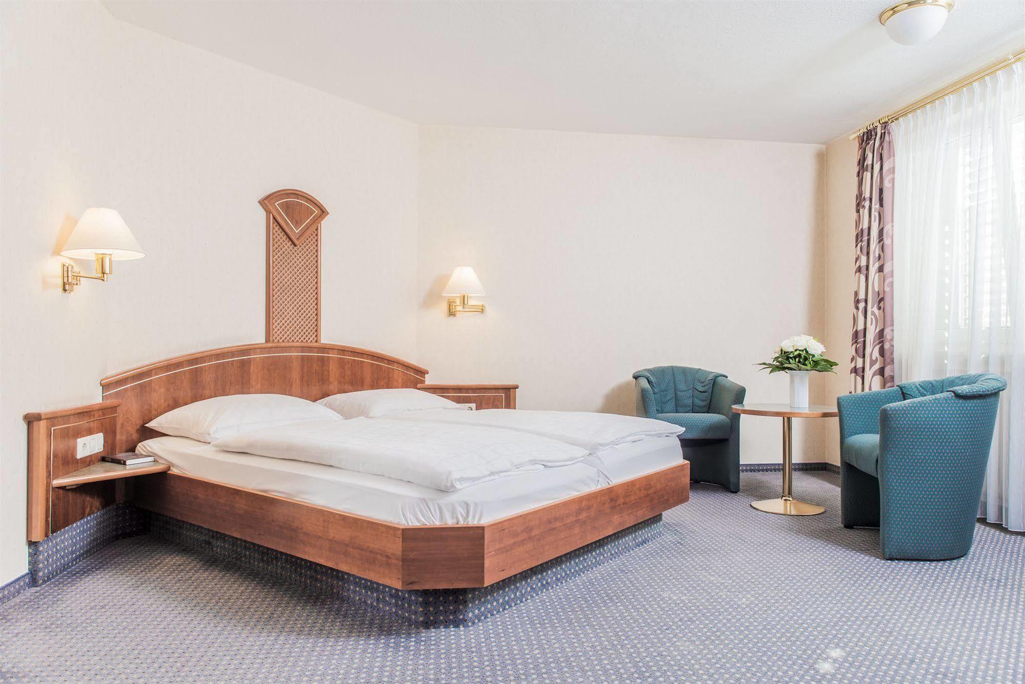 Hotel Wartburg Штутгарт Екстер'єр фото
